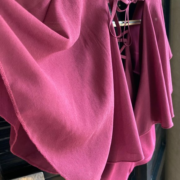 Windsor Night/Evening Crop Top w/ Wing Sleeves - Picture 2 of 3